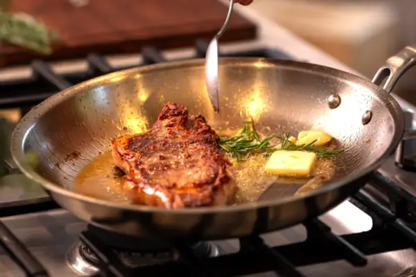 The Stainless Steel Renaissance: Why Professional and Home Cooks Are Returning to Durable Cookware